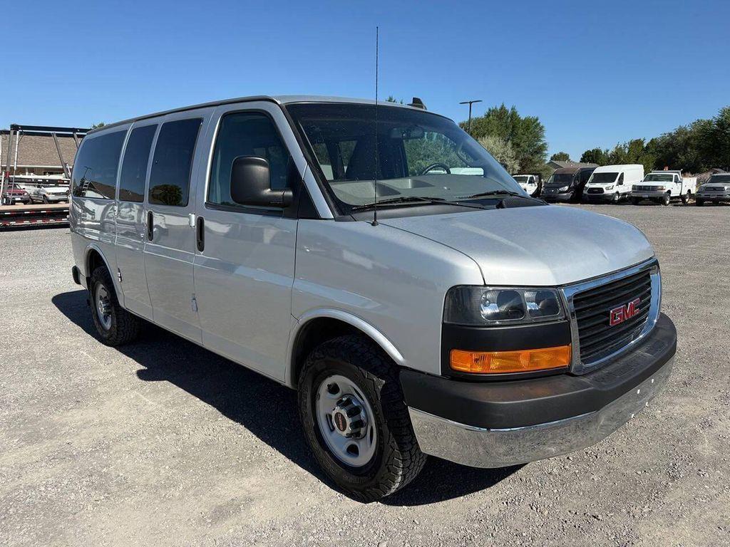 gmc savana passenger 2016 1GJZ7MFG8G1335910 image
